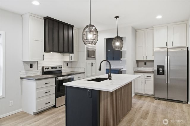 281 E McLane Drive, Shelton, WA 98584