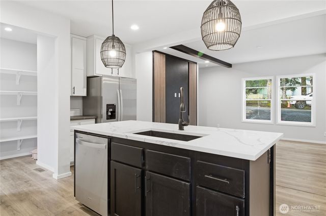 281 E McLane Drive, Shelton, WA 98584