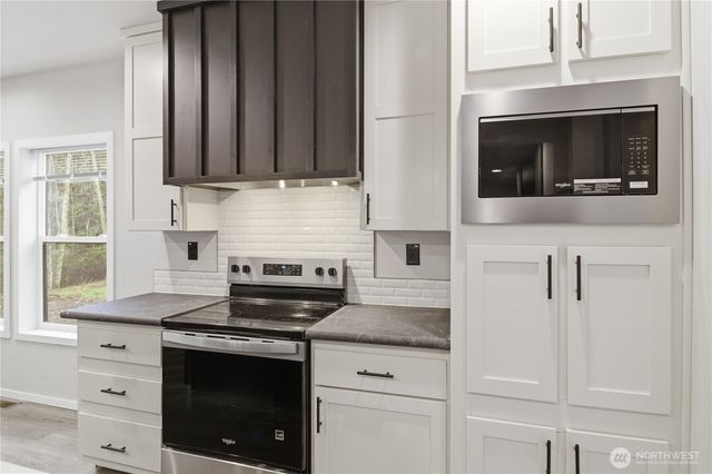 281 E McLane Drive, Shelton, WA 98584