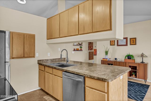 1101 W MONONA Drive, Phoenix, AZ 85027