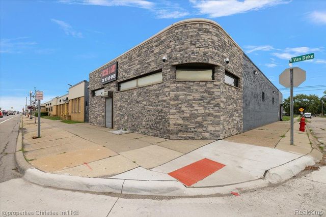 23656 Van Dyke Avenue, Warren, MI 48089