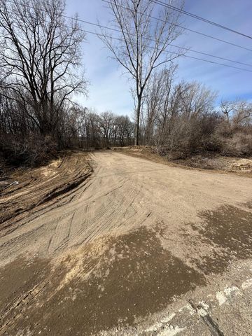 6151 20th Avenue, Lino Lakes, MN 55038