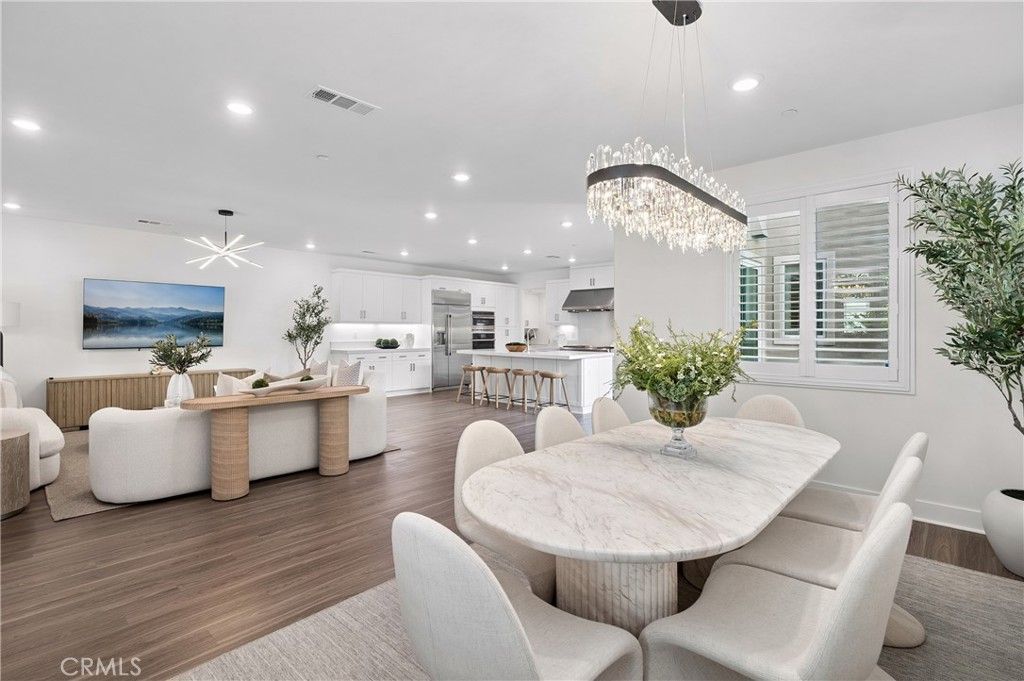 379 Sawbuck, Irvine, CA 92618 — exterior