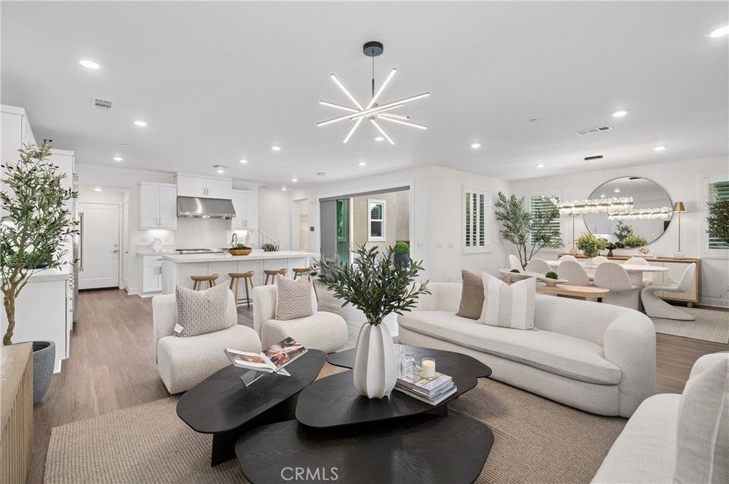 379 Sawbuck, Irvine, CA 92618 — photo 2