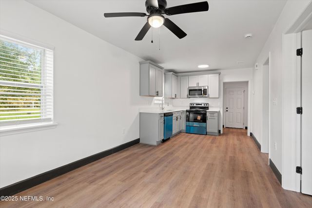 123 MCCALLMAN Road, Jacksonville, FL 32218