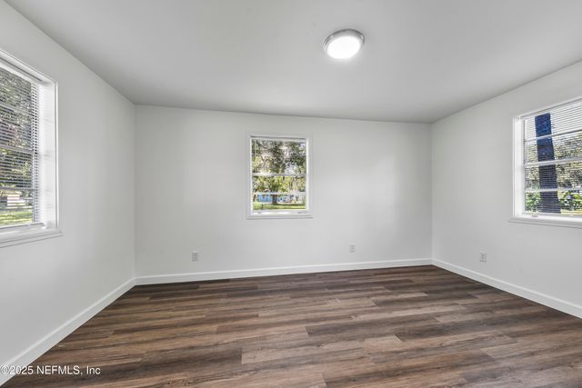 123 MCCALLMAN Road, Jacksonville, FL 32218