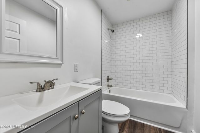 123 MCCALLMAN Road, Jacksonville, FL 32218