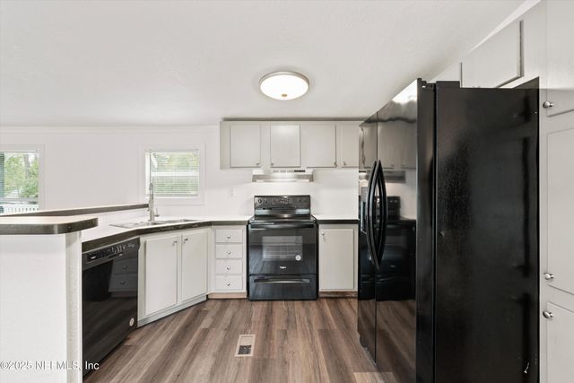 123 MCCALLMAN Road, Jacksonville, FL 32218