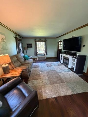 1177 Lakefield ROAD, Grafton, WI 53024