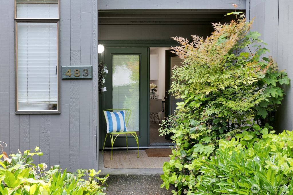 6581 137th Place NE #483, Redmond, WA 98052