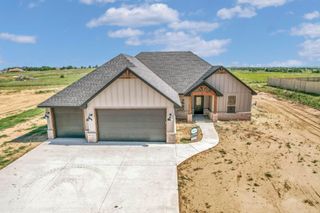 4241 Peak Ln, Elgin, OK 73538