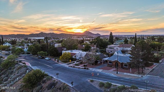 715 E ROBINSON Avenue, El Paso, TX 79902