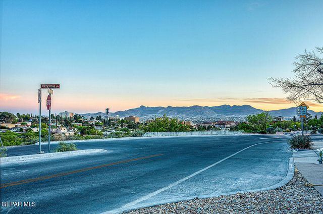 715 E ROBINSON Avenue, El Paso, TX 79902