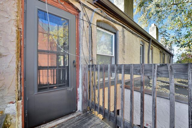 986 Highland Street, Columbus, OH 43201