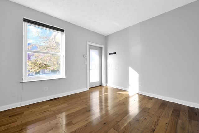 986 Highland Street, Columbus, OH 43201