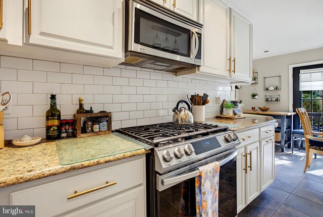 2026 WISTERIA LN, Lafayette Hill, PA 19444
