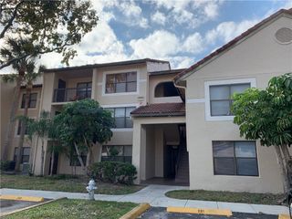 4341 W Mcnab Road 22, Pompano Beach, FL 33069