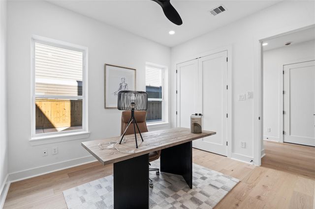 1030 W 24th Street C, Houston, TX 77008