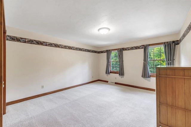 1071 THORNBERRY CREEK DRIVE, Hobart, WI 54155