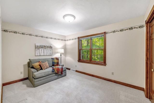 1071 THORNBERRY CREEK DRIVE, Hobart, WI 54155
