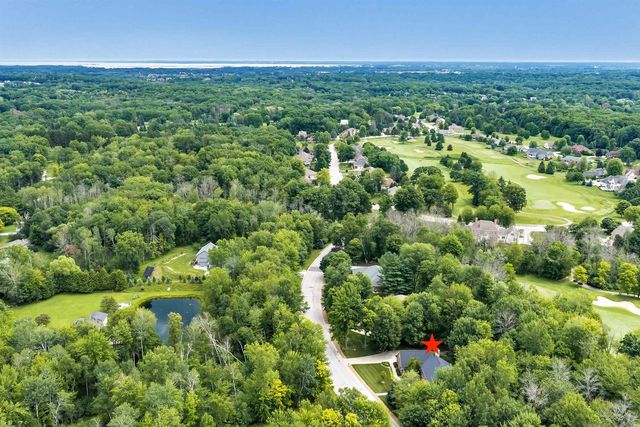 1071 THORNBERRY CREEK DRIVE, Hobart, WI 54155