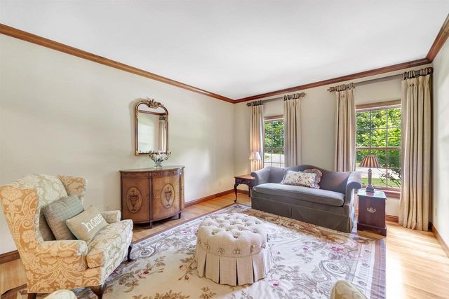 1071 THORNBERRY CREEK DRIVE, Hobart, WI 54155