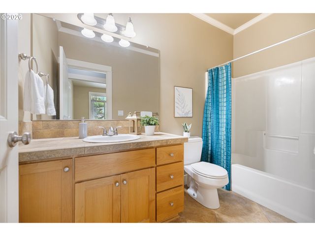 17578 Sw LOMA VISTA St, Beaverton, OR 97007