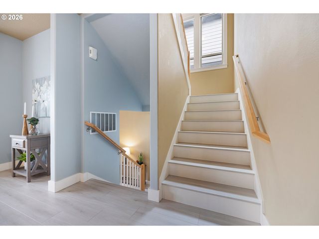 17578 Sw LOMA VISTA St, Beaverton, OR 97007