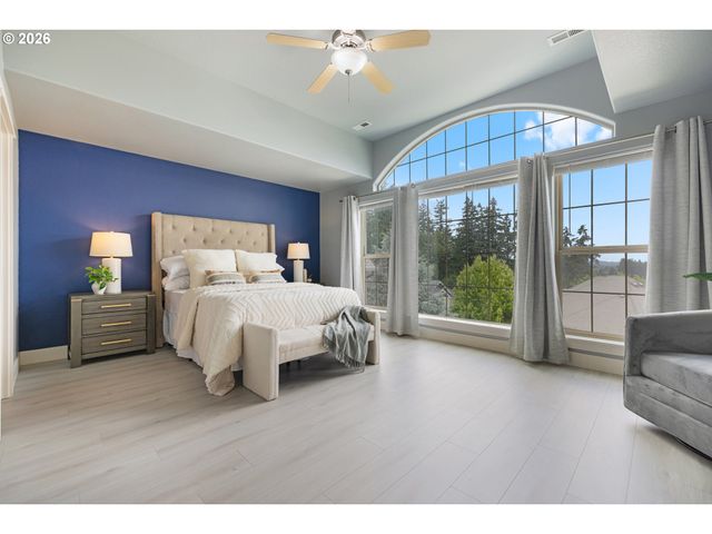 17578 Sw LOMA VISTA St, Beaverton, OR 97007