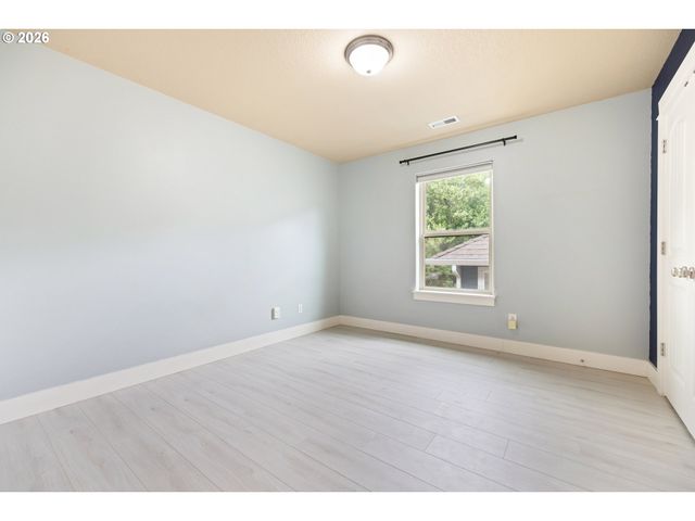 17578 Sw LOMA VISTA St, Beaverton, OR 97007