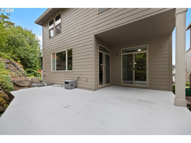 17578 Sw LOMA VISTA St, Beaverton, OR 97007