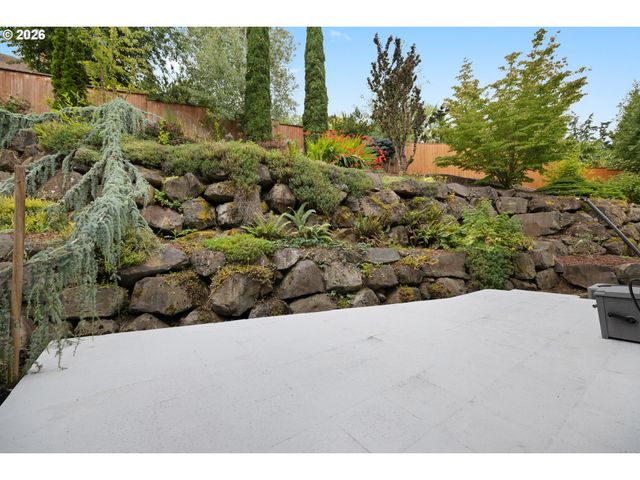 17578 Sw LOMA VISTA St, Beaverton, OR 97007