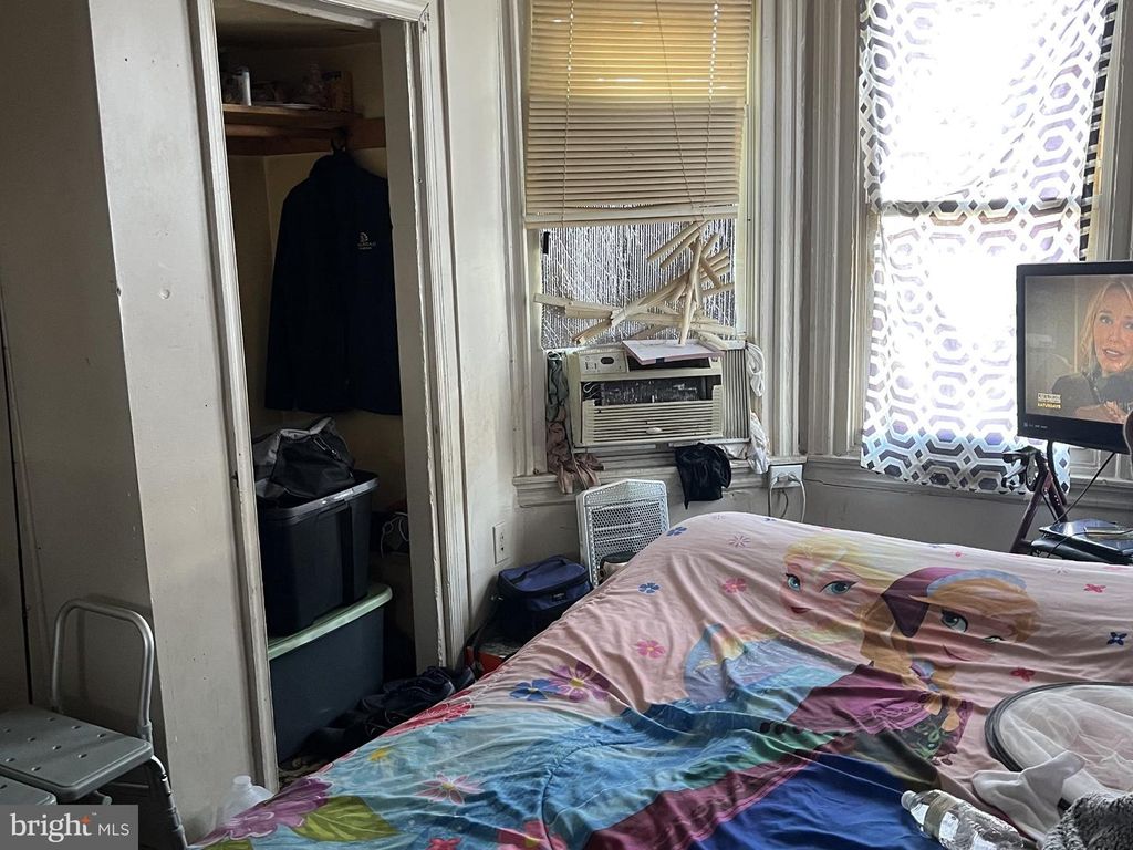 555 S SALFORD ST, PHILADELPHIA, PA 19143 — photo 3