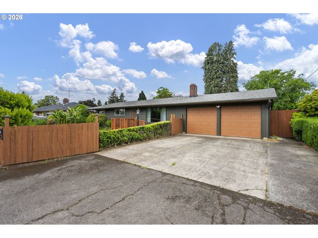 2936 Game Farm Rd, Springfield, OR 97477