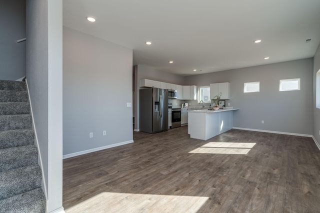 3203 Noble Drive, Mankato, MN 56001