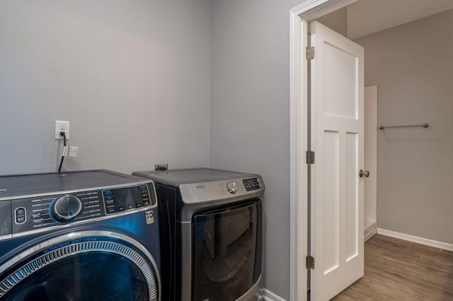 3203 Noble Drive, Mankato, MN 56001