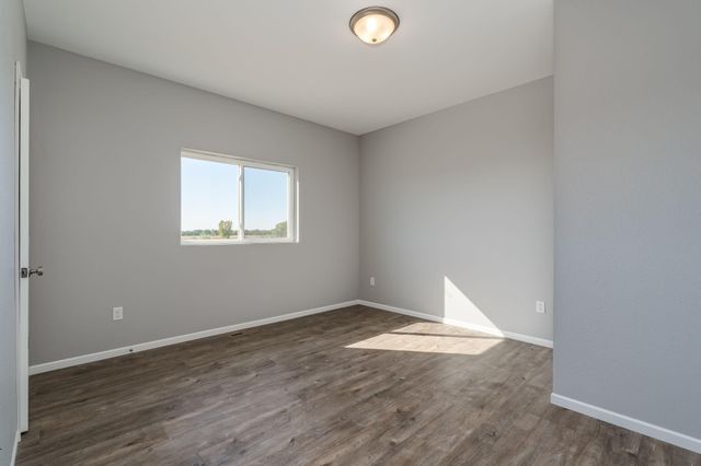 3203 Noble Drive, Mankato, MN 56001