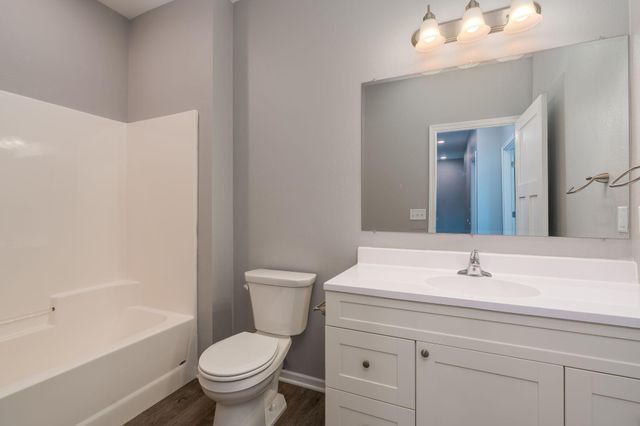 3203 Noble Drive, Mankato, MN 56001