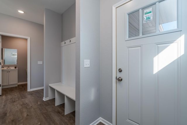 3203 Noble Drive, Mankato, MN 56001