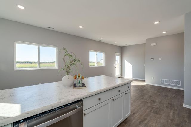 3203 Noble Drive, Mankato, MN 56001