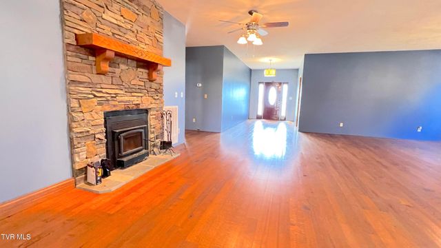 317 Handy Lane, Rogersville, TN 37857