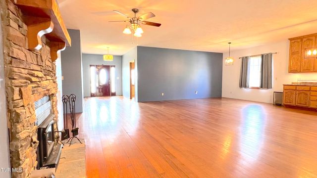 317 Handy Lane, Rogersville, TN 37857