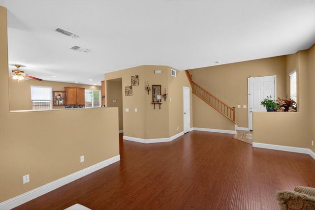 8850 Black Marlin Ct, Sacramento, CA 95828