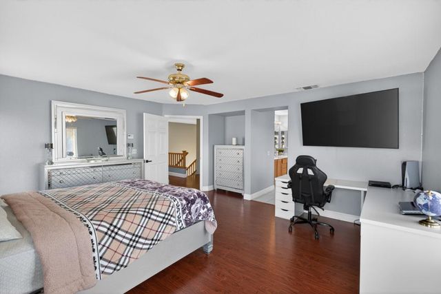 8850 Black Marlin Ct, Sacramento, CA 95828