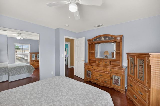 8850 Black Marlin Ct, Sacramento, CA 95828