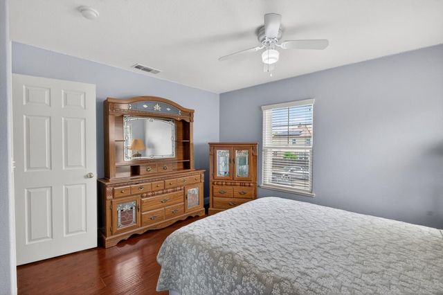 8850 Black Marlin Ct, Sacramento, CA 95828