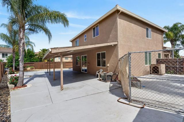 8850 Black Marlin Ct, Sacramento, CA 95828