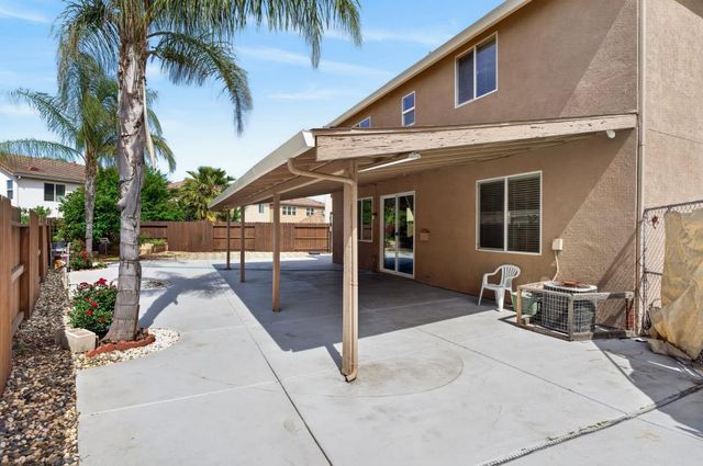 8850 Black Marlin Ct, Sacramento, CA 95828