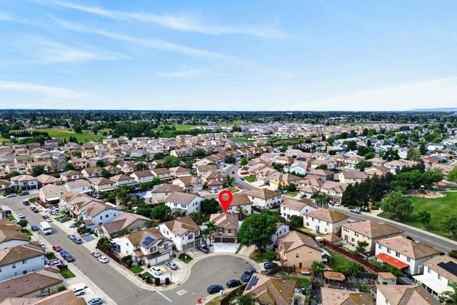 8850 Black Marlin Ct, Sacramento, CA 95828