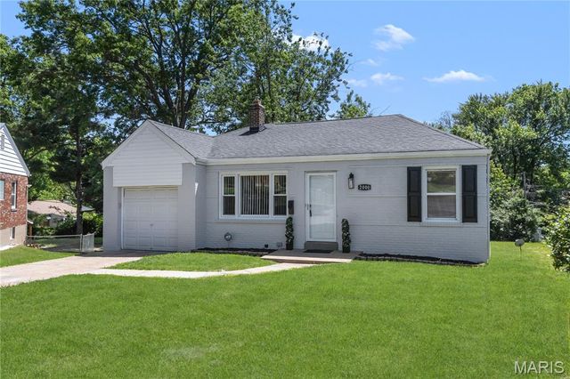2000 Ranchdale Drive, St Louis, MO 63136